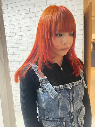 セミロング カラー LUNTY NAMBA所属・艶ハイトーン👑♡ NATSUKIのヘアスタイル