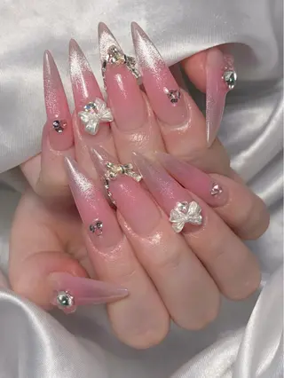 ネイル LEELA NAIL STUDIO所属・LEELA NAIL STUDIOのネイルデザイン