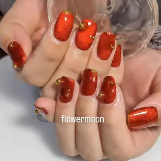 ネイル フラワー ムーンのネイルデザイン