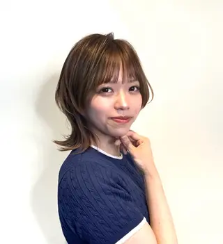 ミディアム カラー 韓国風/小顔レイヤー /艶カラーのヘアスタイル