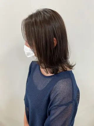 ミディアム カラー 顔まわりカット✄ ベージュカラー🧸のヘアスタイル