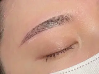 アイブロウ Ridive Minamiのマツエク・マツパデザイン