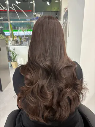 ロング カラー 中西 優亜のヘアスタイル