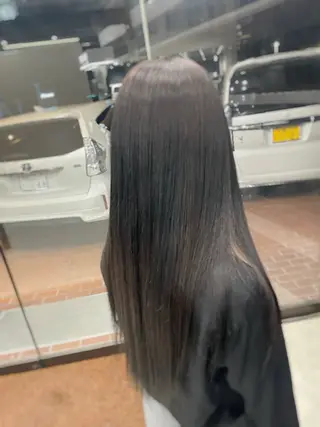 ロング DESIGN SALON  LIA・デザインサロンリア所属・お悩み/縮毛矯正/ 解決/けんすけ🫧のヘアスタイル