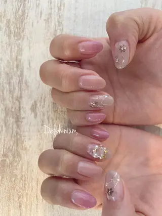 ネイル 岡本 友恵のネイルデザイン