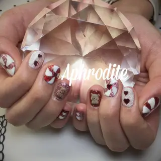 ネイル Aphrodite パラジェル認定サロンのネイルデザイン