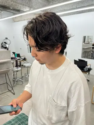 ショート パーマ メンズ パーマ、ボブ、透明感 カラー、小須田ゆあのヘアスタイル