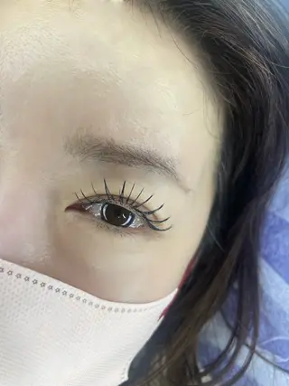 マツエク・マツパ eyelashsalon Lily Me所属・イイダ リナのマツエク・マツパデザイン