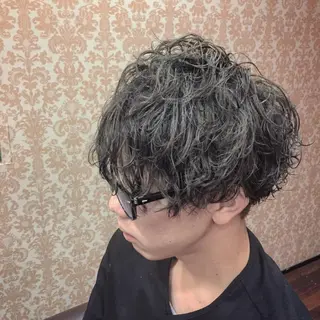 ショート カラー パーマ メンズ メンズパーマ特化🏅 中村　凌のヘアスタイル