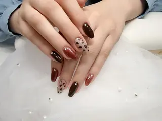 ネイル Fairyフェアリーネイルサロン所属・シズ セキのネイルデザイン