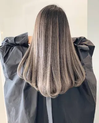 ロング カラー ✴️Siesta✴️ 髪質改善艶カラーのヘアスタイル