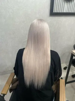 セミロング LOWRL所属・🎀ブリーチ/ エクステ/渋谷🎀のヘアスタイル