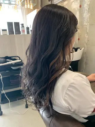 ロング カラー 新海 芳樹のヘアスタイル