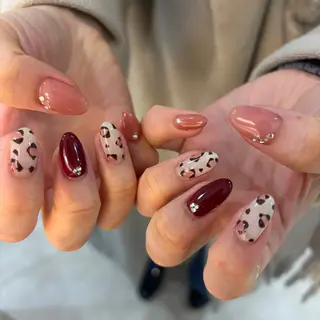 ネイル 栗田 ゆう子のネイルデザイン