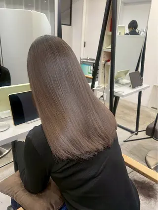 セミロング パーマ ハイトーンカラー が絶対可愛い✨泰聖✨のヘアスタイル