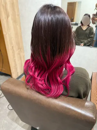 カラー Bish Yanaのヘアスタイル