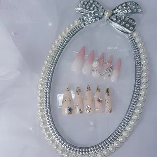 ネイル Y U K Iのネイルデザイン