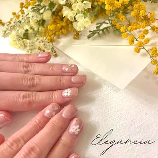 カラー ネイル Elegancia. Hiromiのネイルデザイン