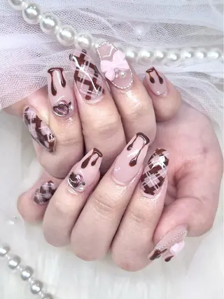 ネイル Lumo所属・めろち ちゃんのネイルデザイン