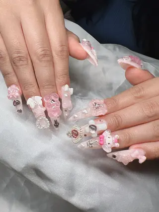 ネイル Lee Nailsのネイルデザイン