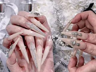 ネイル ✨Nailsalon Vi+✨のネイルデザイン