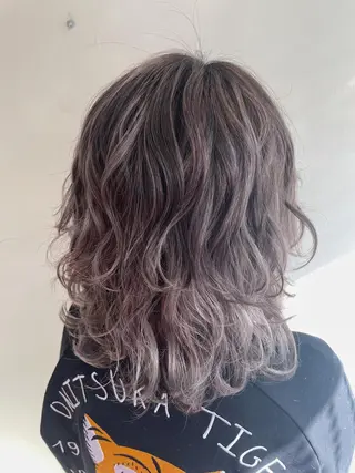 セミロング カラー 菅 翔太のヘアスタイル