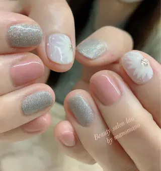 ネイル ラウバイマノマノ なかざとのネイルデザイン