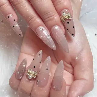 ネイル LUANA所属・LUANA ジュリのネイルデザイン