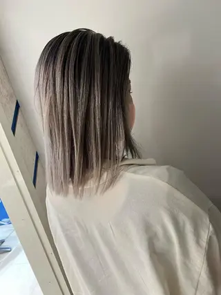 ミディアム カラー ヘアアレンジ 🔥ハイトーンカラー ギャルNAOKI🔥のヘアスタイル