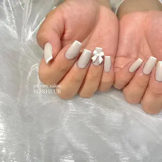 ネイル BONHEUR Annaのネイルデザイン