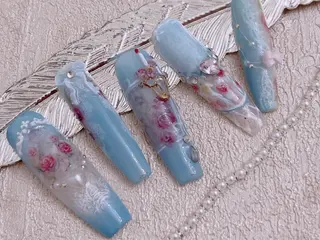 ネイル KARI ネイルサロンのネイルデザイン