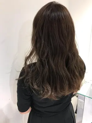 ロング 赤み消し韓国ヘア レイヤー縮毛🤍渡邉のヘアスタイル