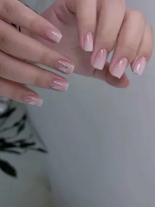 ミディアム めぐみのネイルサロン 惠のネイルデザイン