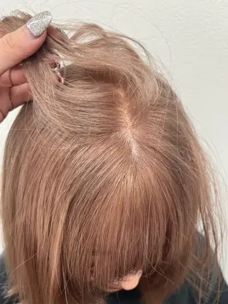 ミディアム ユイ☆ハイトーン ☆ブリーチデザインのヘアスタイル