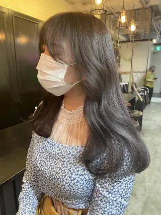 ミディアム カラー YEAU　PLUS所属・極上の艶髪 RINAのヘアスタイル