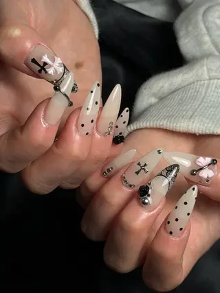 ネイル SoLuna Hikariのネイルデザイン