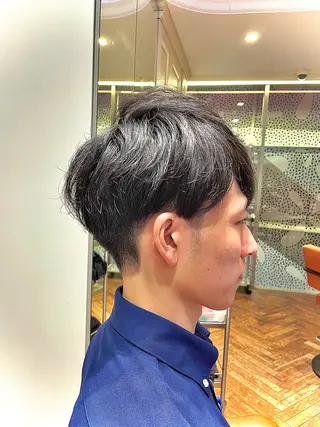 メンズ 頭から整える美容師 松田のヘアスタイル