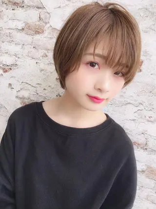 ショート カラー 當間 大知のヘアスタイル