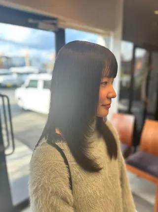 ミディアム SALOWIN所属・salowin 谷本のヘアスタイル