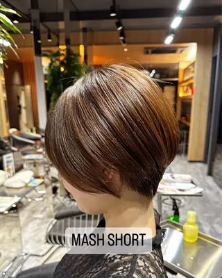 ショート 美髪矯正/酸性ストレ ート/艶カラー/堅田のヘアスタイル