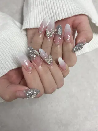 ネイル Lilly Co.のネイルデザイン