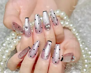 ネイル 🦋 Queenieのネイルデザイン