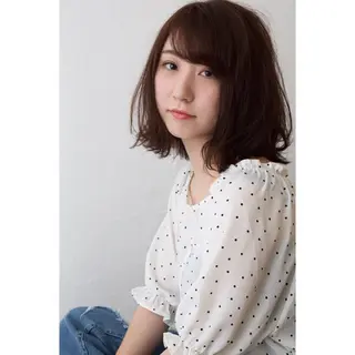 ミディアム カラー fio マナミのヘアスタイル