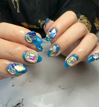 ネイル 新山 聖のネイルデザイン