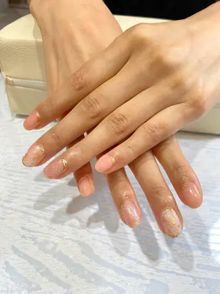 ネイル Nest 岩崎のネイルデザイン
