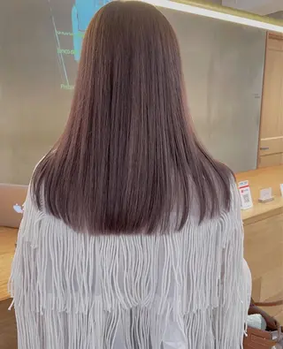 セミロング こだわりのレイヤー /透明感カラーのヘアスタイル