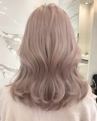 ミディアム カラー 🧸髪質改善ケアカラ ー/アイドル前髪🧸のヘアスタイル