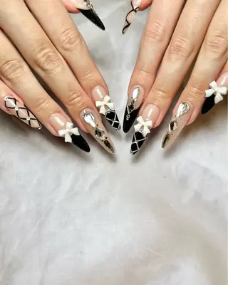 ネイル Reflection marikoのネイルデザイン