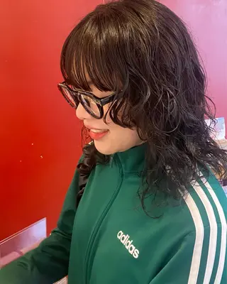 ミディアム パーマ 小日向 沙織のヘアスタイル