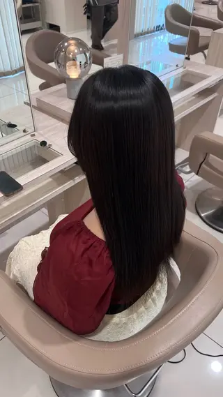 ロング 近藤 愛のヘアスタイル